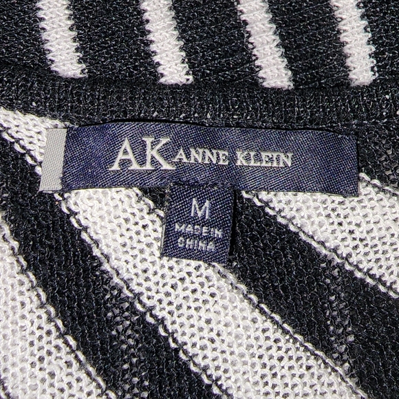 Anne Klein Striped Medium Sleeveless Top - Picture 2 of 3
